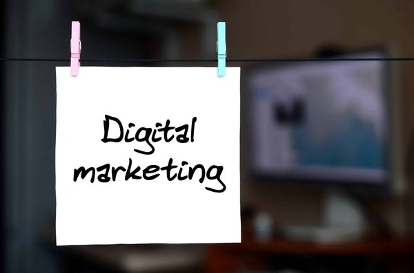 Come posso utilizzare il marketing digitale per vendere immobili?