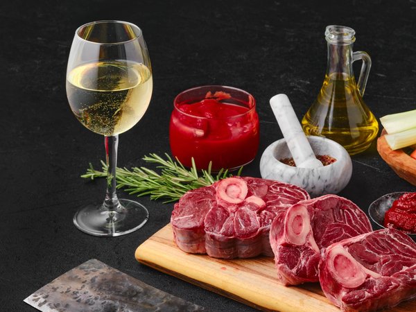 Qual è il modo migliore per scaldarsi prima di una competizione di nuoto?